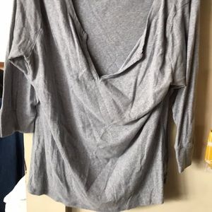 3/4 length sleeve shirt